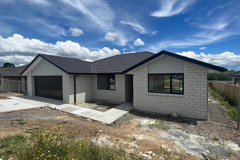 Photo of property in 14 Paul Way, Pokeno, 2402