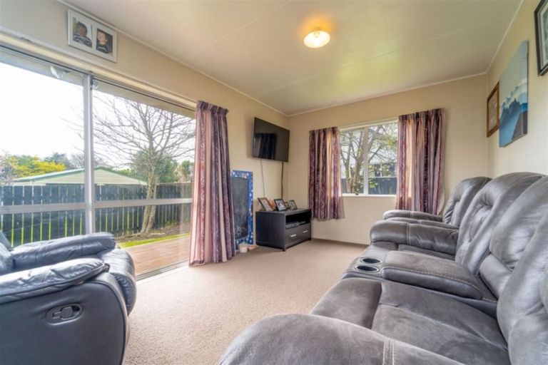 Photo of property in 8b Kupe Drive, Carterton, 5713