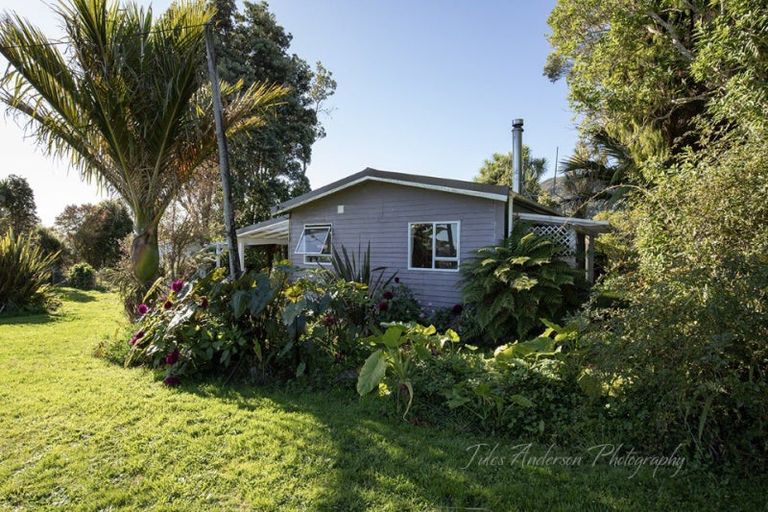 Photo of property in 382 Oparara Road, Karamea, 7893