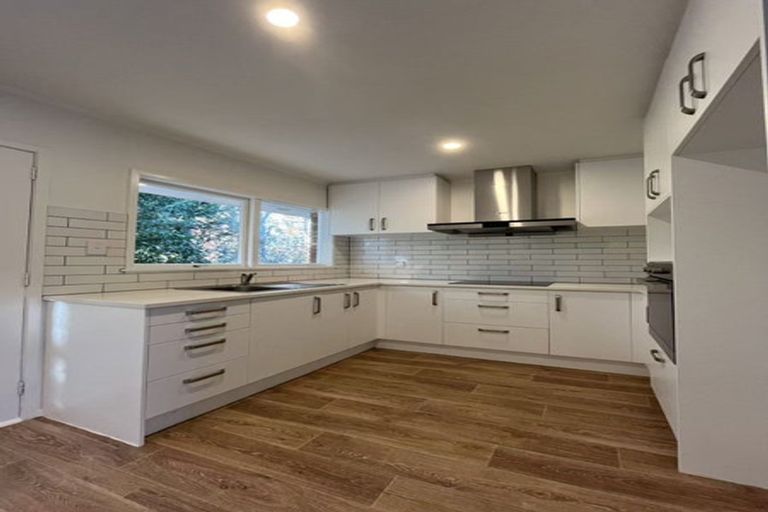 Photo of property in 2/12 Nile Road, Milford, Auckland, 0620
