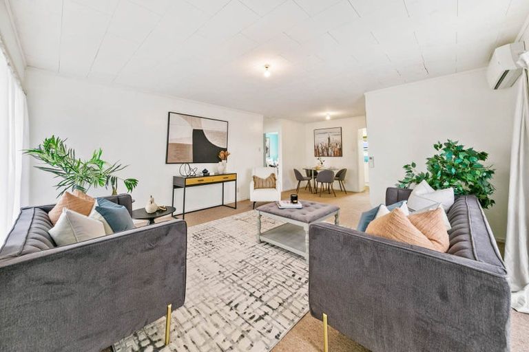 Photo of property in 2/36 Blacklock Avenue, Henderson, Auckland, 0612