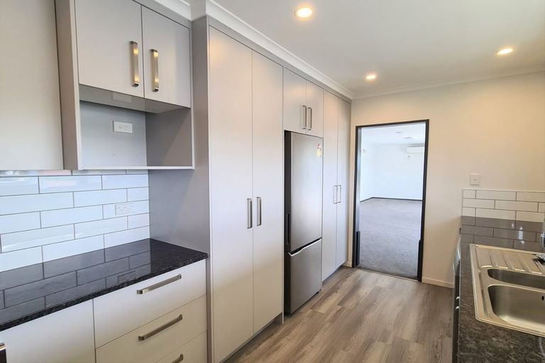 Photo of property in 6a Cutfield Street, Inglewood, 4330