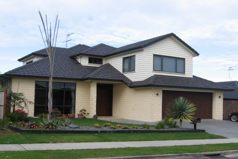 Photo of property in 22 Baltersan Drive, Flat Bush, Auckland, 2016
