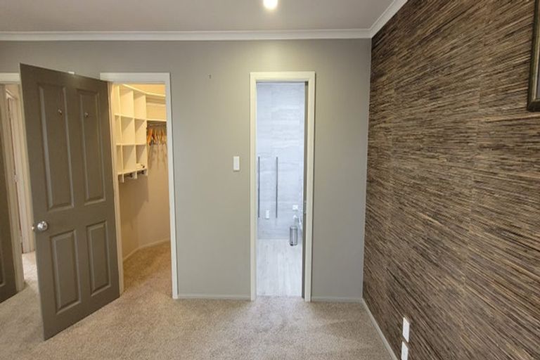 Photo of property in 85c Eliot Street, New Plymouth, 4310
