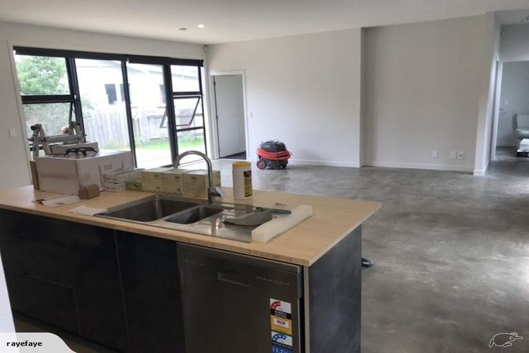 Photo of property in 43a Heretaunga Street, Petone, Lower Hutt, 5012