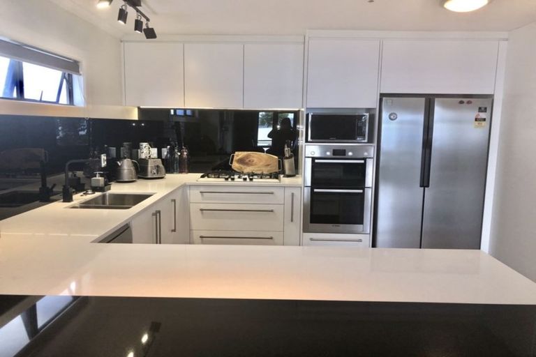 Photo of property in 4/2 Sixth Avenue, Tauranga, 3110