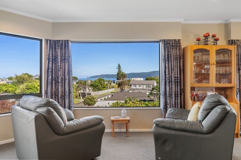 Photo of property in 11 Webber Street, Paraparaumu Beach, Paraparaumu, 5032
