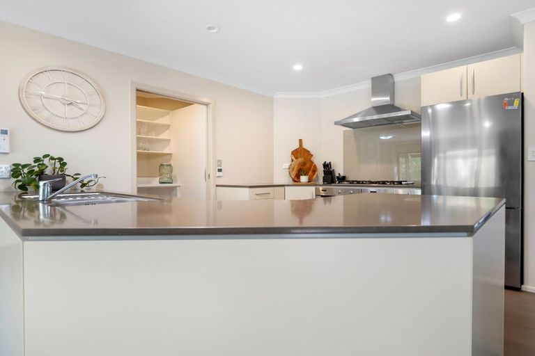 Photo of property in 22 Winslow Court, Huntington, Hamilton, 3210