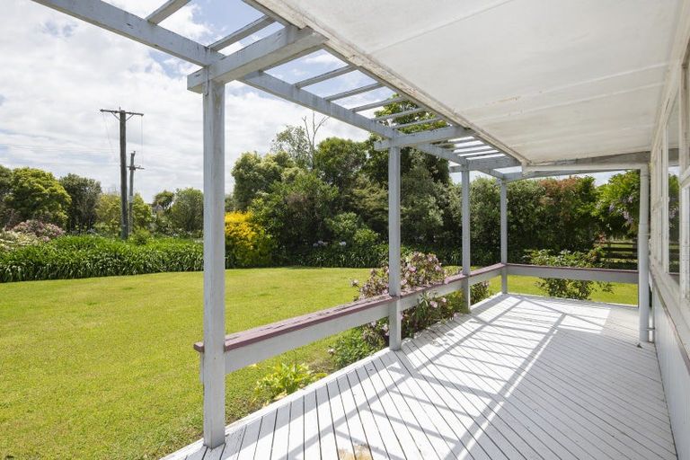 Photo of property in 1344 Back Ormond Road, Ormond, Gisborne, 4071