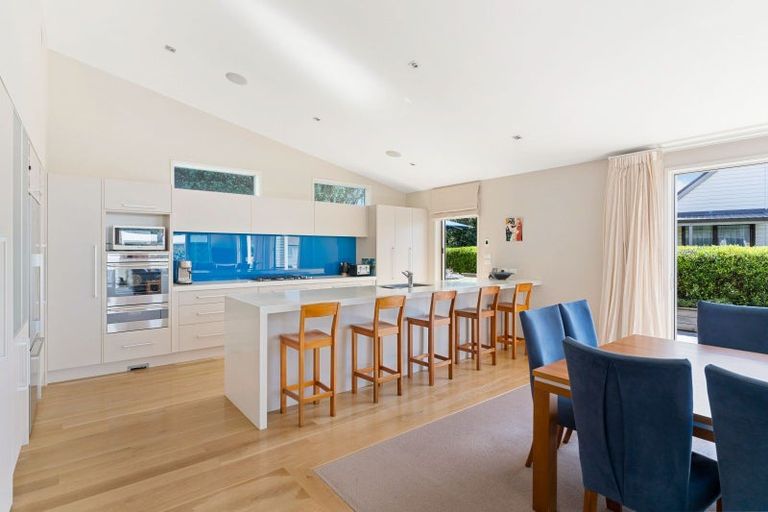 Photo of property in 6 Braddock Grove, Pauanui, Hikuai, 3579