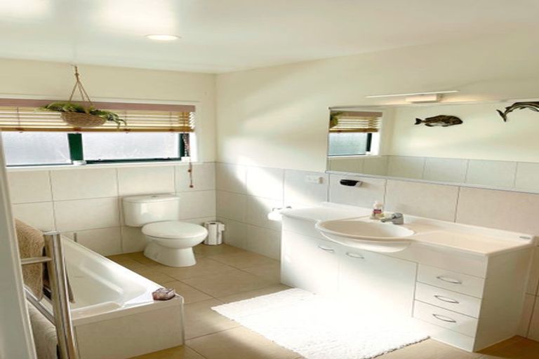 Photo of property in 87 Arabian Drive, Papamoa Beach, Papamoa, 3118