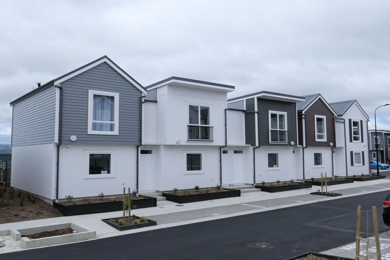 Photo of property in 11/30 Adventure Drive, Whitby, Porirua, 5024