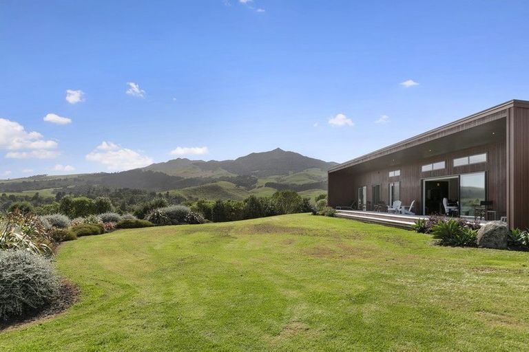Photo of property in 812 Ruapuke Road, Raglan, 3296