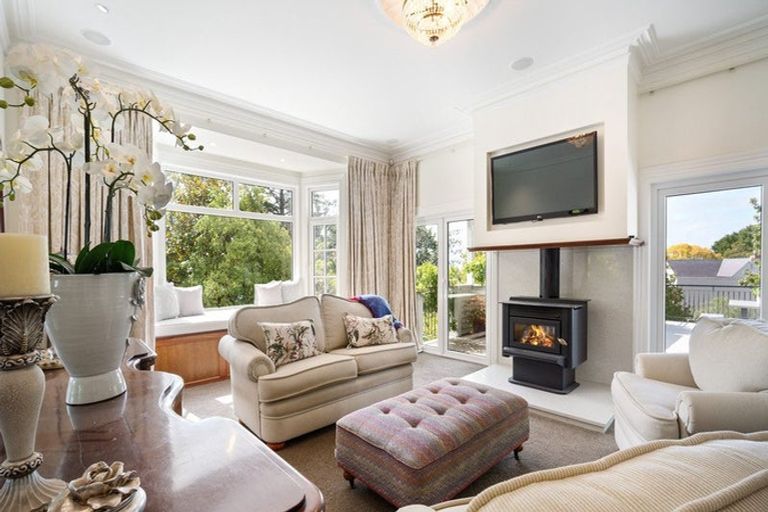 Photo of property in 5 Macmillan Avenue, Cashmere, Christchurch, 8022