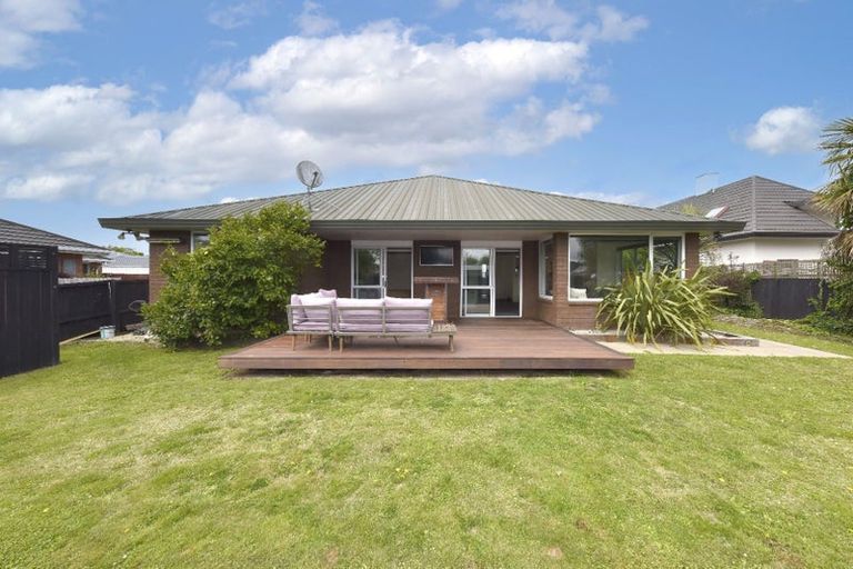 Photo of property in 7 Dinton Street, Russley, Christchurch, 8042