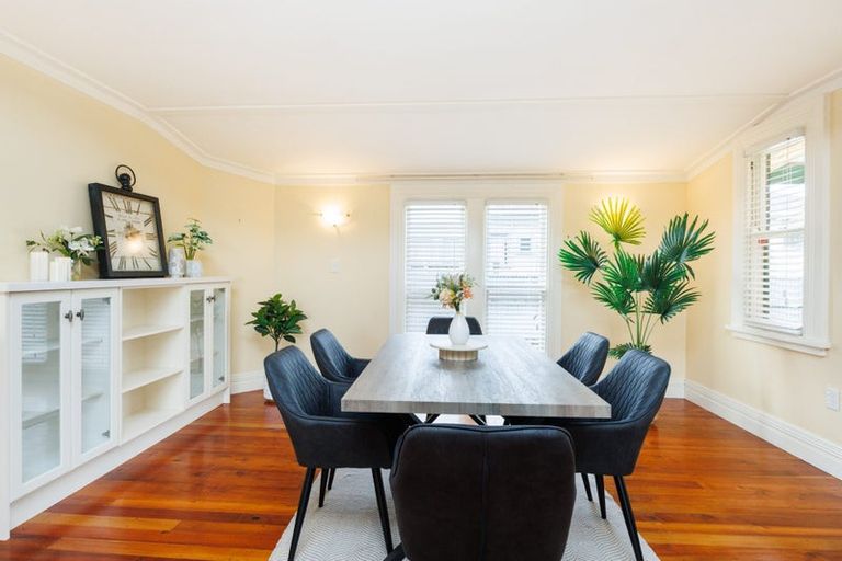 Photo of property in 18 Monckton Street, Feilding, 4702