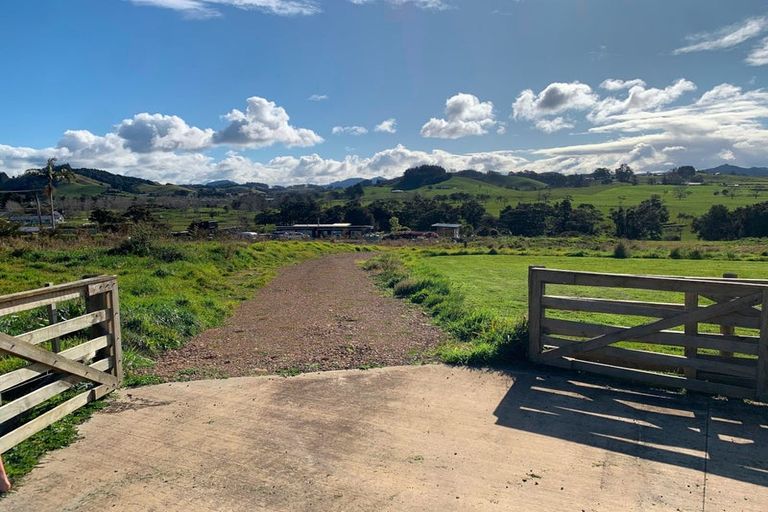 Photo of property in 825 Whareora Road, Whareora, 0175