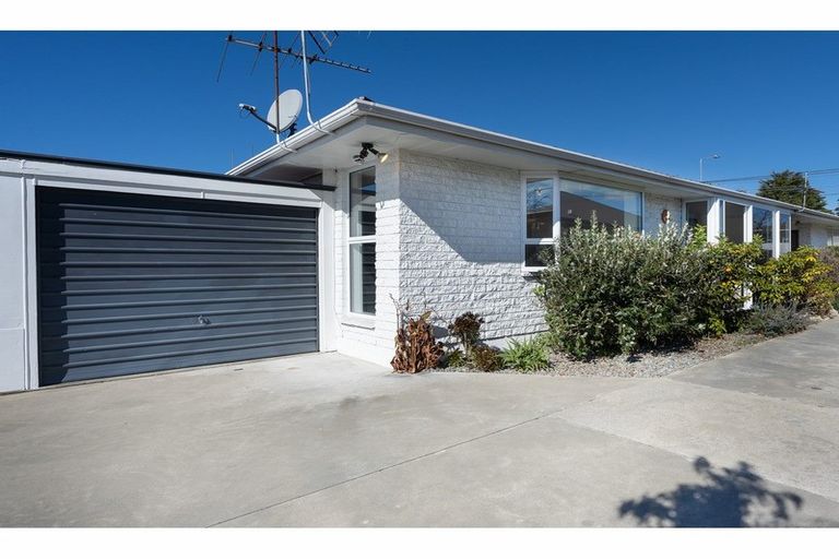 Photo of property in 2/519 Hereford Street, Linwood, Christchurch, 8011
