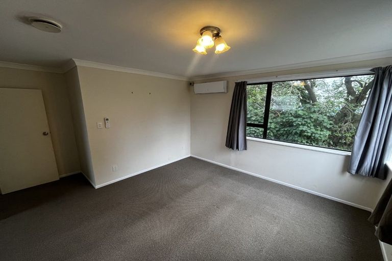 Photo of property in 25 Hiwi Crescent, Titahi Bay, Porirua, 5022