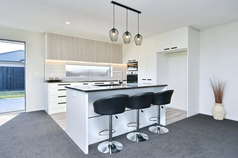 Photo of property in 36 Plover Avenue, Amberley, 7410