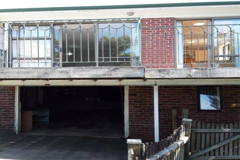 Photo of property in 14 Litten Road, Cockle Bay, Auckland, 2014