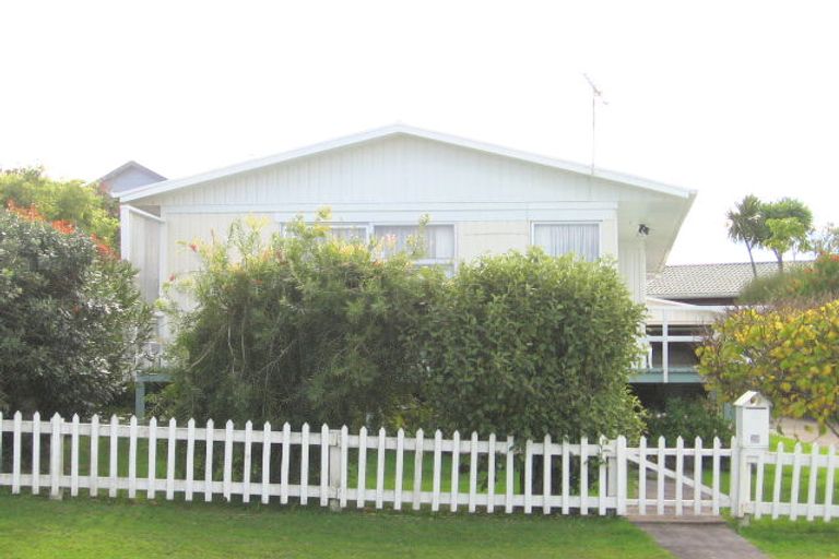 Photo of property in 21 Snells Beach Road, Snells Beach, 0920