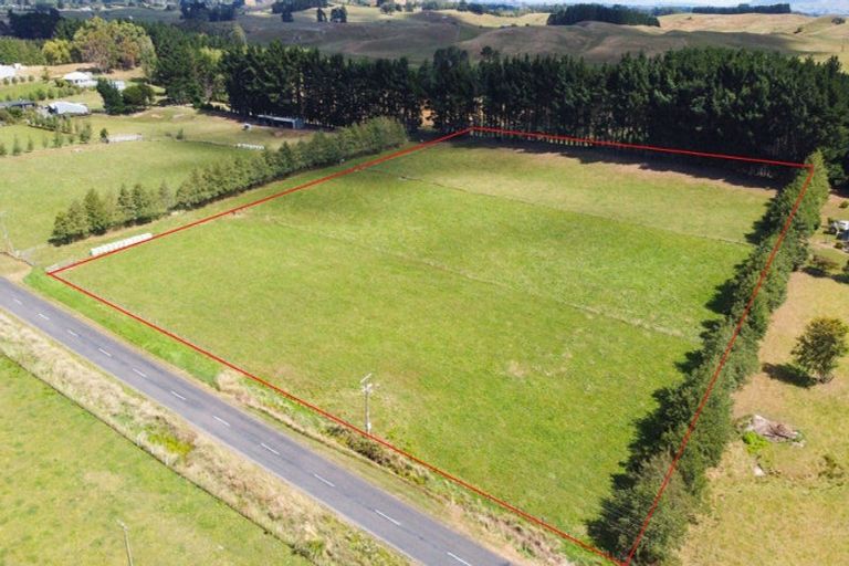 Photo of property in 185 Umutaoroa Road, Dannevirke, 4978