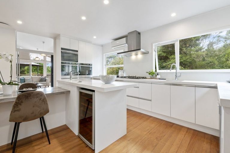 Photo of property in 21 Berne Place, Birkenhead, Auckland, 0626