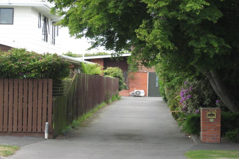 Photo of property in 2/120b Roydvale Avenue, Burnside, Christchurch, 8053