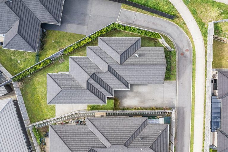 Photo of property in 33 Tradewinds Drive, Whitby, Porirua, 5024