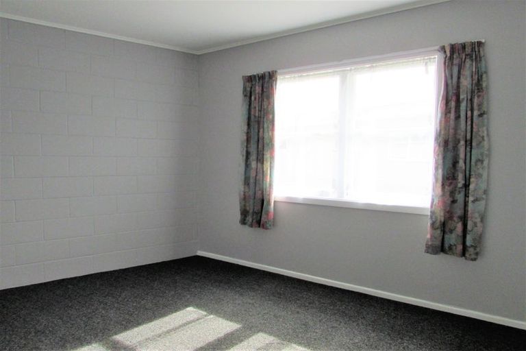 Photo of property in 55 Oregon Drive, Maoribank, Upper Hutt, 5018