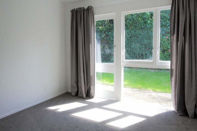 Photo of property in 23 Parkes Avenue, Saint Johns Hill, Whanganui, 4501