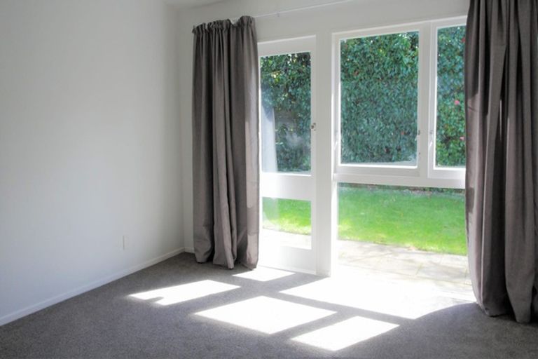 Photo of property in 23 Parkes Avenue, Saint Johns Hill, Whanganui, 4501