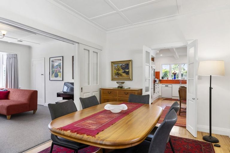 Photo of property in 385a Karori Road, Karori, Wellington, 6012