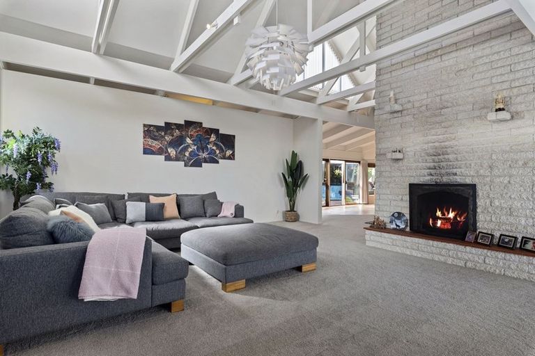 Photo of property in 10 Oban Road, Browns Bay, Auckland, 0630