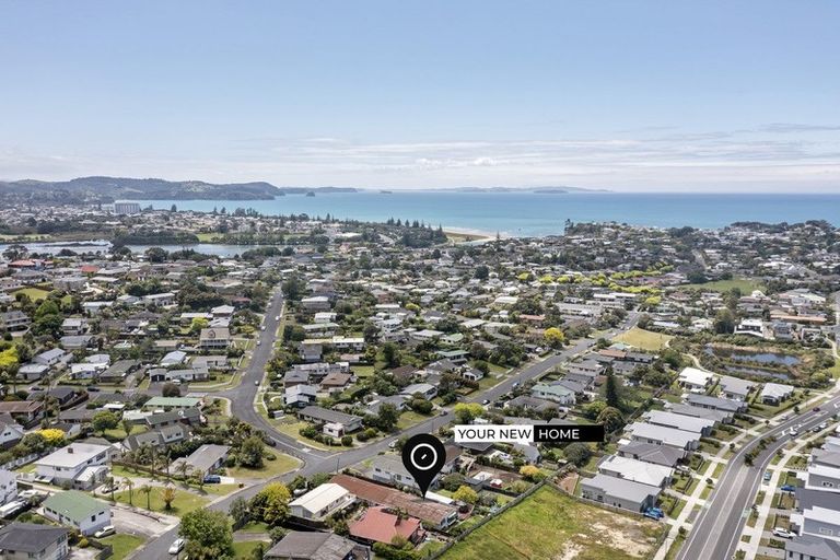 Photo of property in 37b Albatross Road, Red Beach, 0932