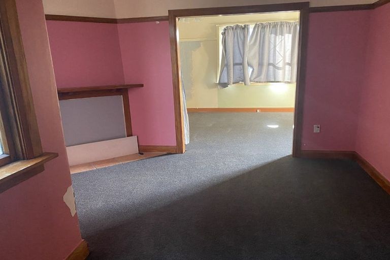 Photo of property in 6 Young Street, New Plymouth, 4310