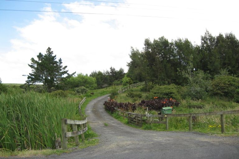 Photo of property in 53 Urquhart Road, Karaka, Papakura, 2580