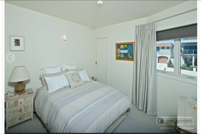 Photo of property in 2/154 Marine Parade, Mount Maunganui, 3116