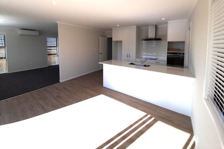 Photo of property in 51 Ridge Drive, Omokoroa, 3114