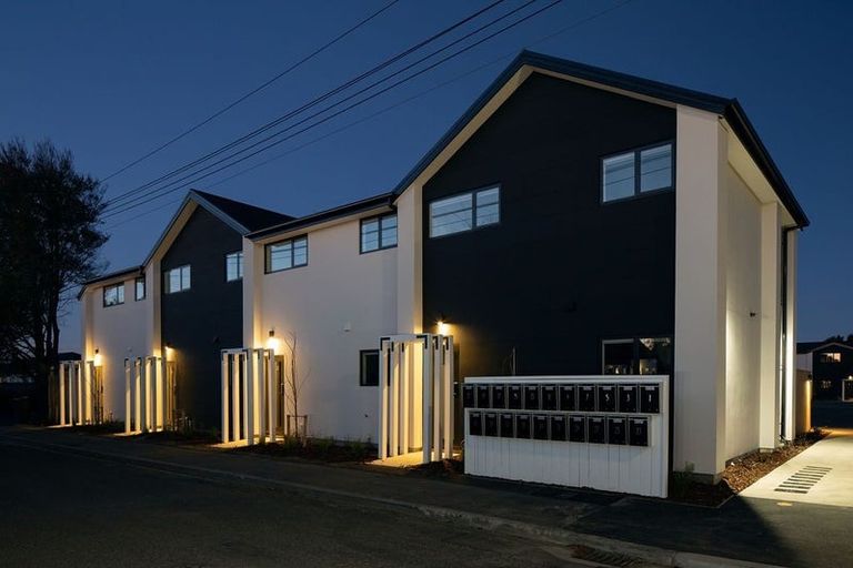 Photo of property in 21 Bings Lane, Richmond, Christchurch, 8013