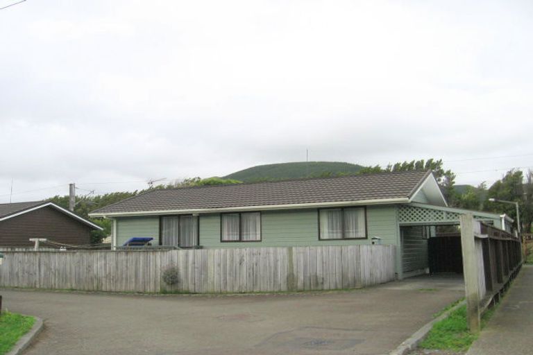 Photo of property in 7 Rawson Street, Tawa, Wellington, 5028