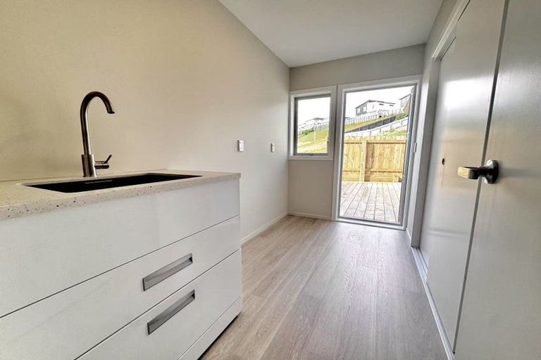 Photo of property in 7 Swinton Place, Churton Park, Wellington, 6037