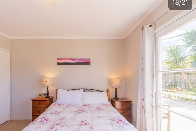 Photo of property in 4 Seaton Road, Murrays Bay, Auckland, 0630