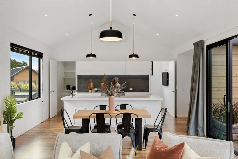 Photo of property in 20 Jacks Point Rise, Jacks Point, Queenstown, 9371