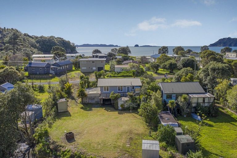 Photo of property in 4 Riverview Road, Cooks Beach, Whitianga, 3591