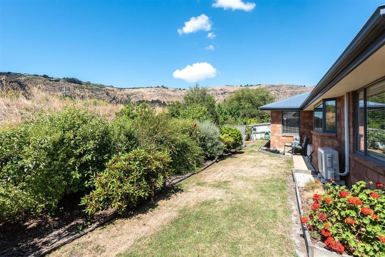 Photo of property in 19 Hamlet Lane, Heathcote Valley, Christchurch, 8022