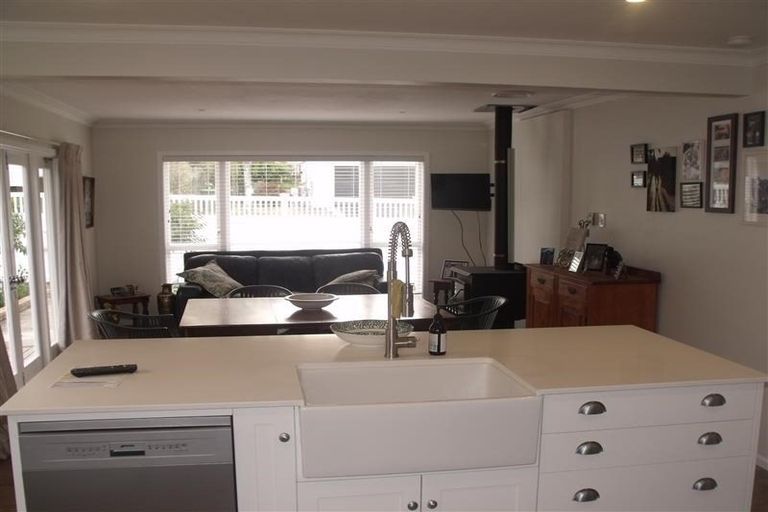 Photo of property in 2 Lovat Street, Havelock North, 4130