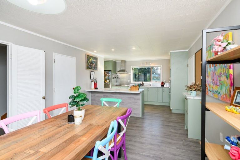 Photo of property in 24 Cedar Crescent, Feilding, 4702