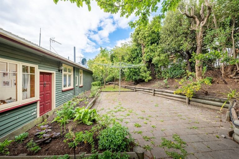 Photo of property in 57a Cashmere Road, Cashmere, Christchurch, 8022